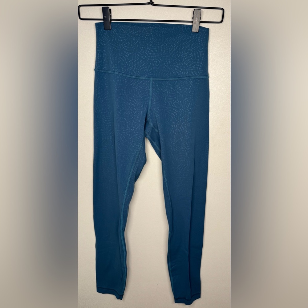Lululemon Align Pant II 25” Filigree Emboss Bermuda Teal 💎💎